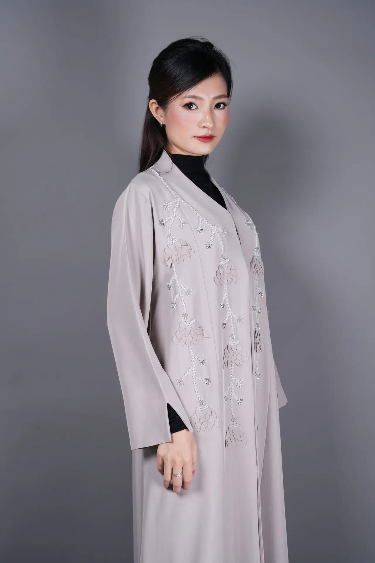 Elegant Embroidered Abaya – Grace in Every Stitch - Image 3