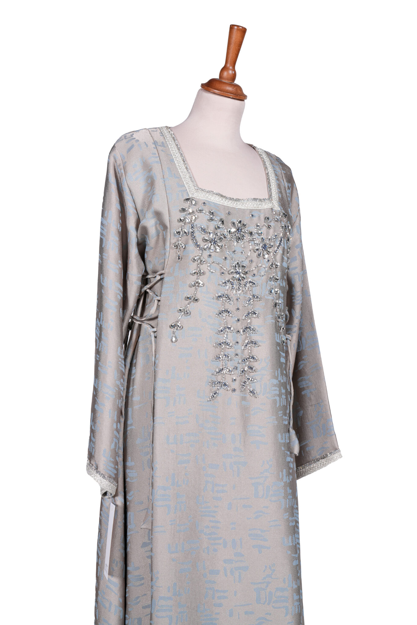 Abstract Jacquard Kaftan with Crystal-Embellished Bodice - Image 2
