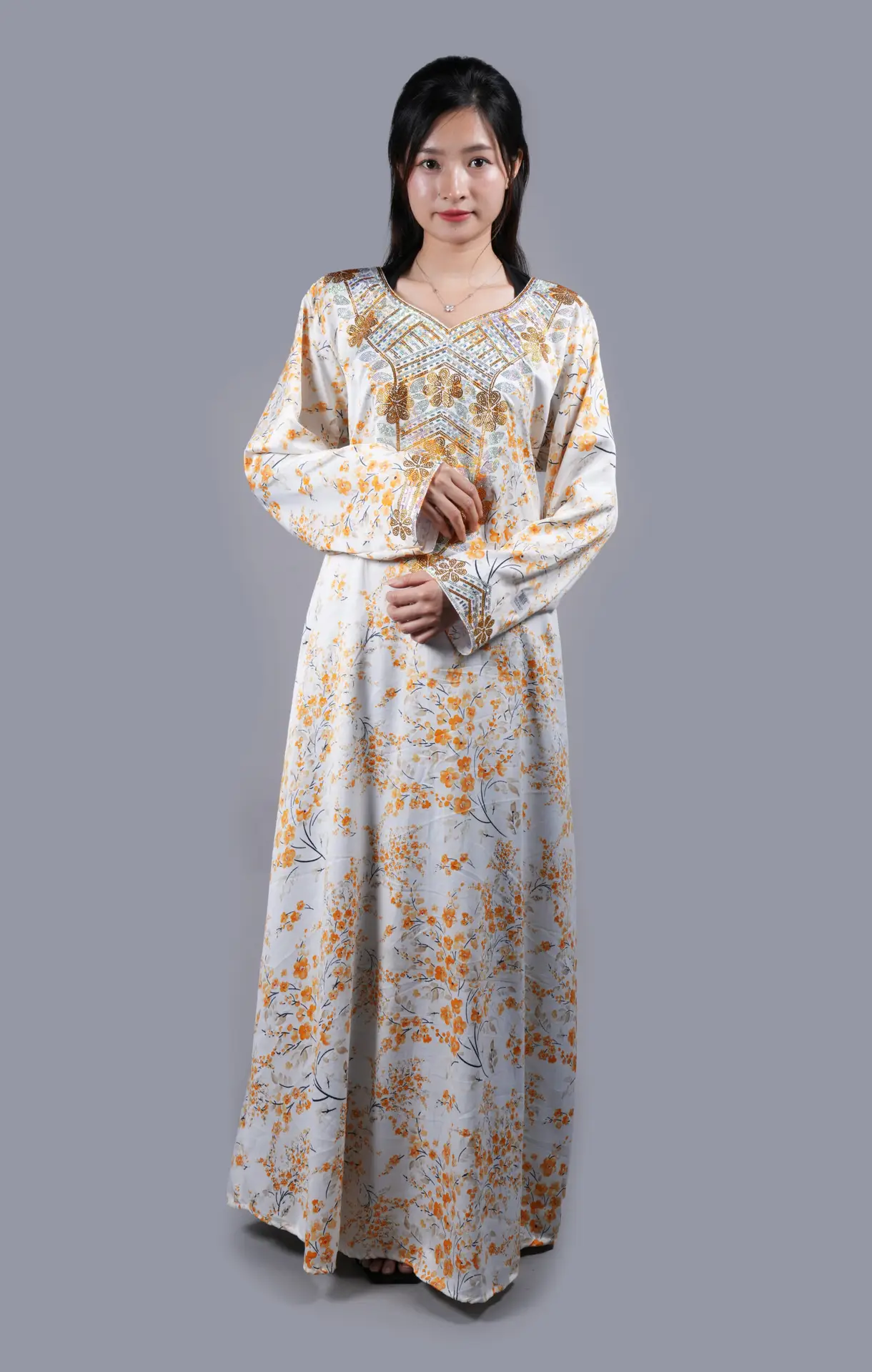 Sunlit Bloom: The Golden Floral Mukhawar - Image 2